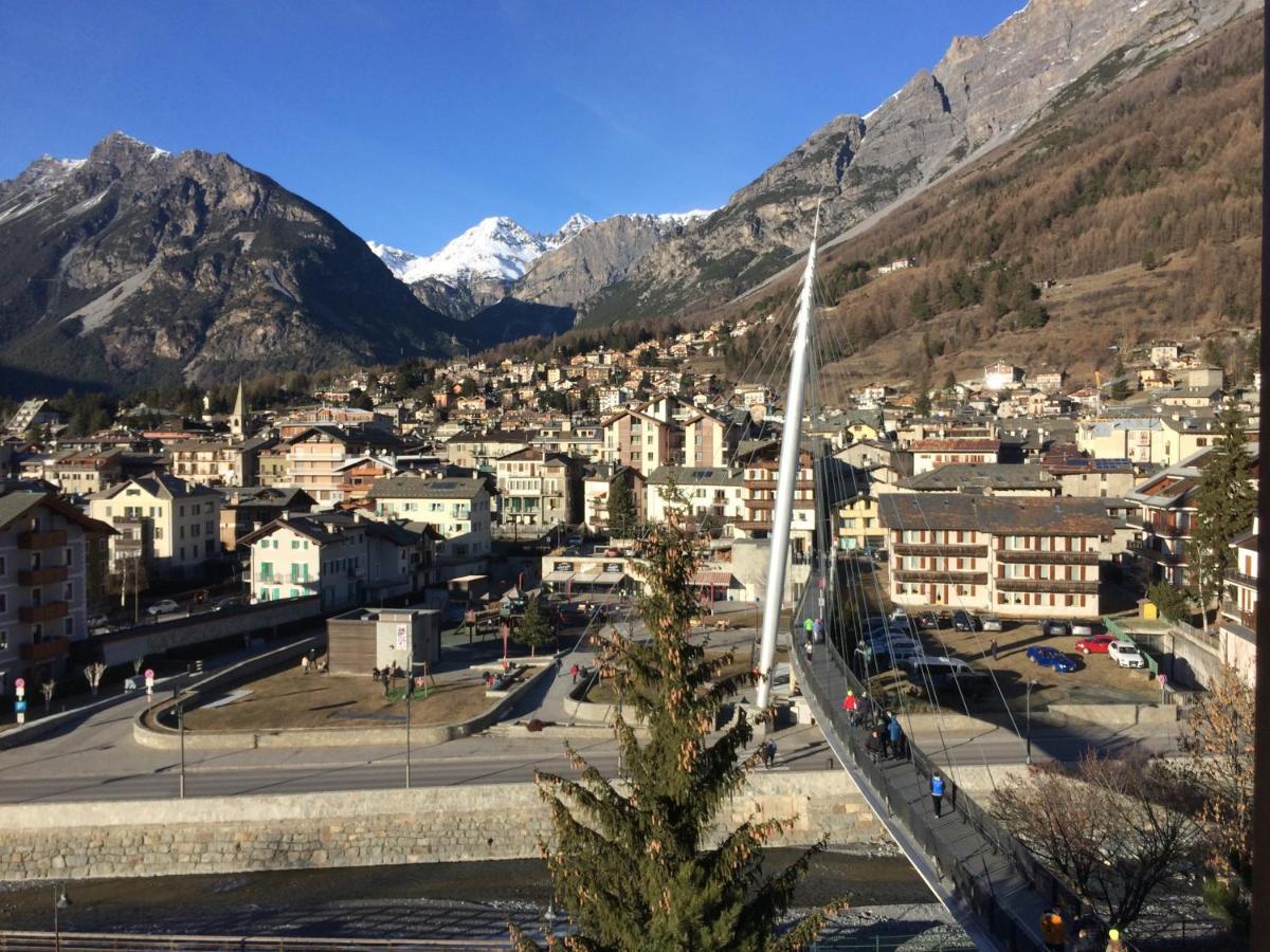 Pista Stelvio Loft Lumiere Apartamento Bormio Exterior foto